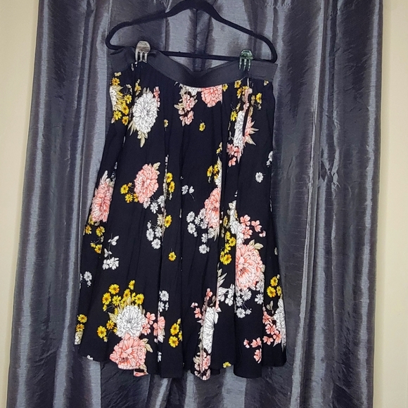 Torrid tule skirt - Picture 1 of 2